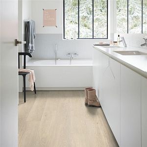 Плитка ПВХ Quick Step Vinyl Medium Planks AVMP AVMP40080   Дуб морской бежевый фото 10 | FLOORDEALER